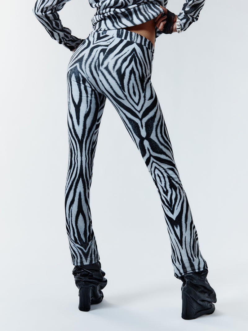 ZEBRA BITE FLARE PANTS - WHITE
