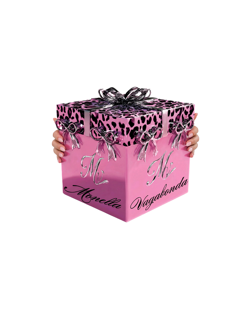 First Kiss Box (small mystery)