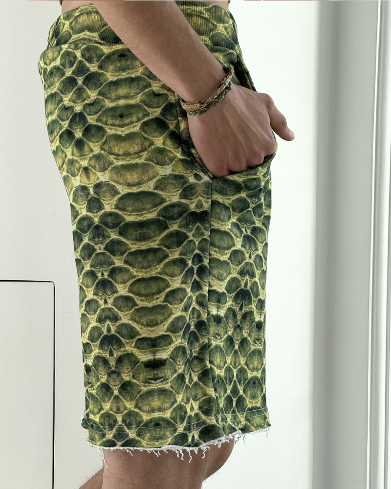 VIPERA BAGGY SHORTS GREEN