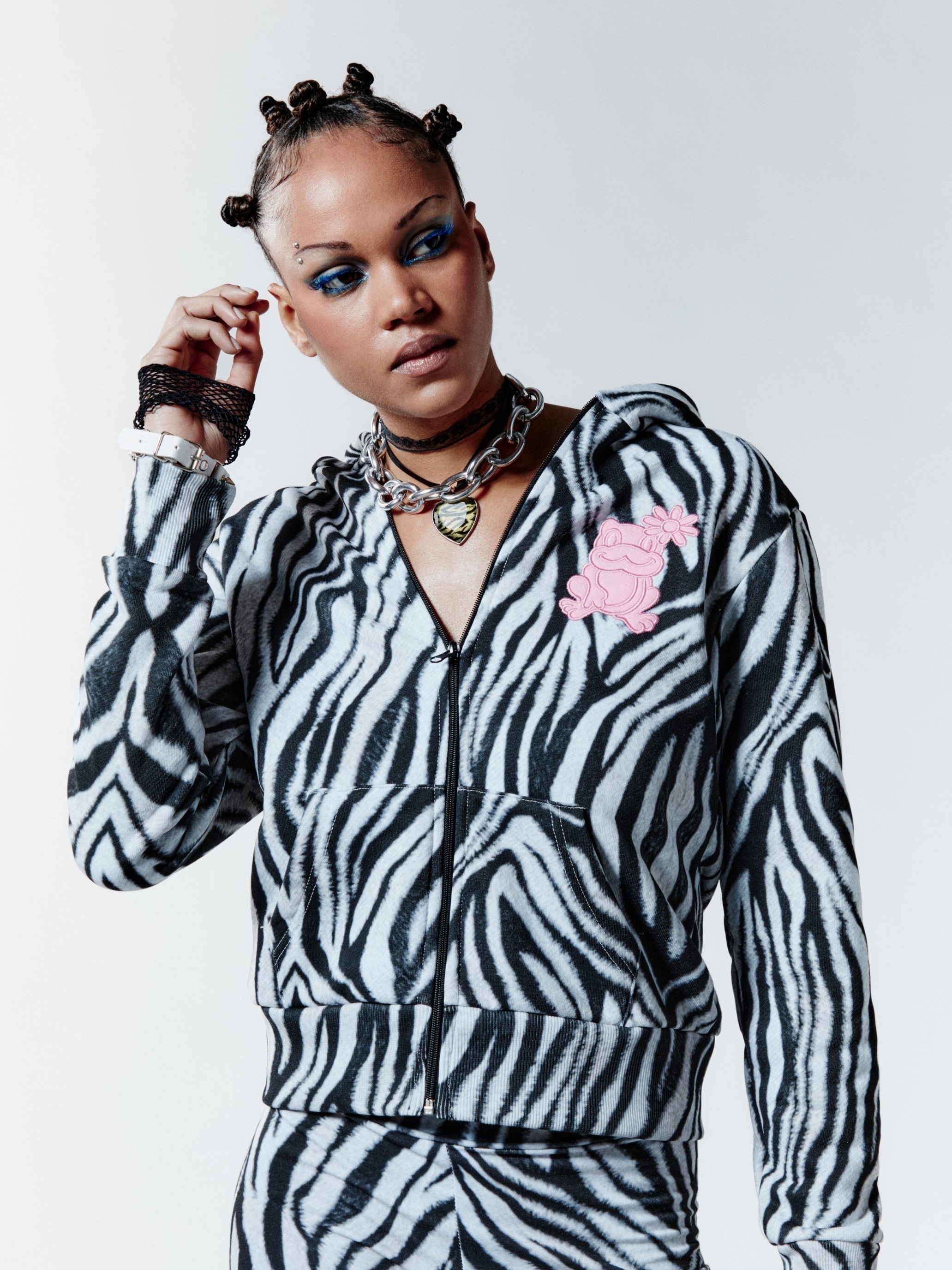 ZEBRA BITE HOODIE - WHITE