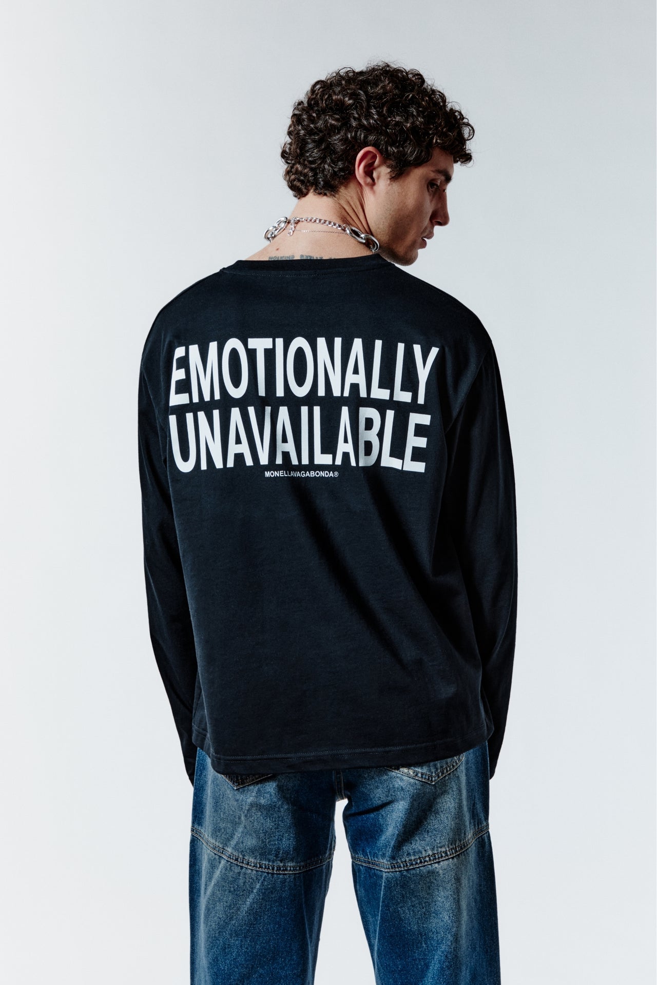 EMOTIONALLY UNAVAILABLE LONGSLEEVE - BLACK