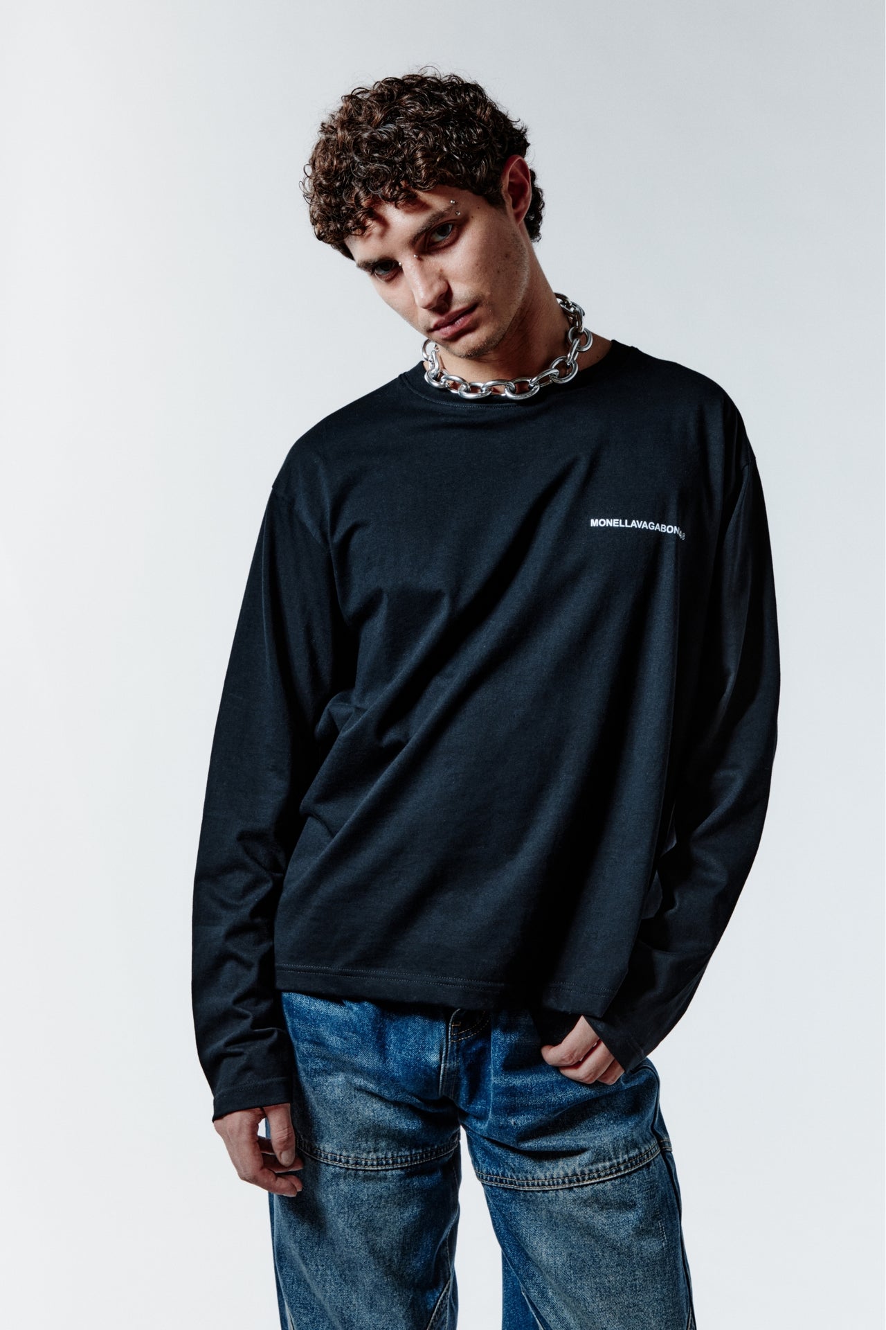 EMOTIONALLY UNAVAILABLE LONGSLEEVE - BLACK