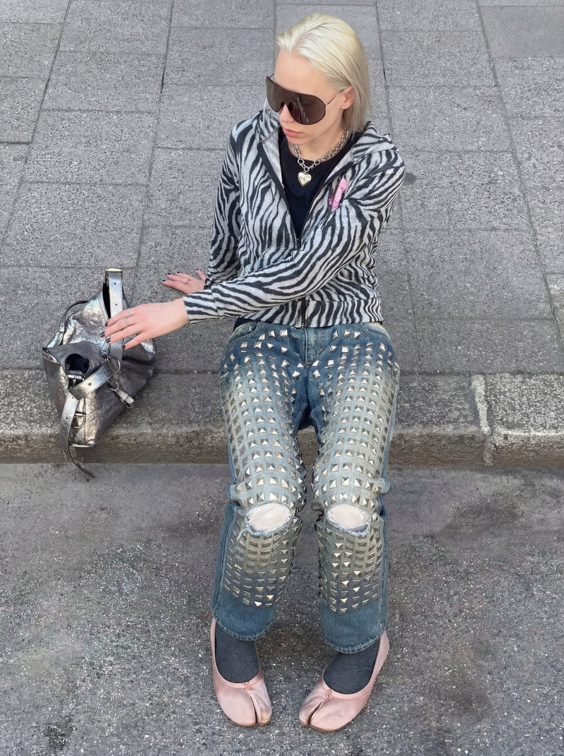 ZEBRA BITE HOODIE - WHITE