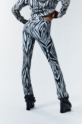 ZEBRA BITE FLARE PANTS - WHITE