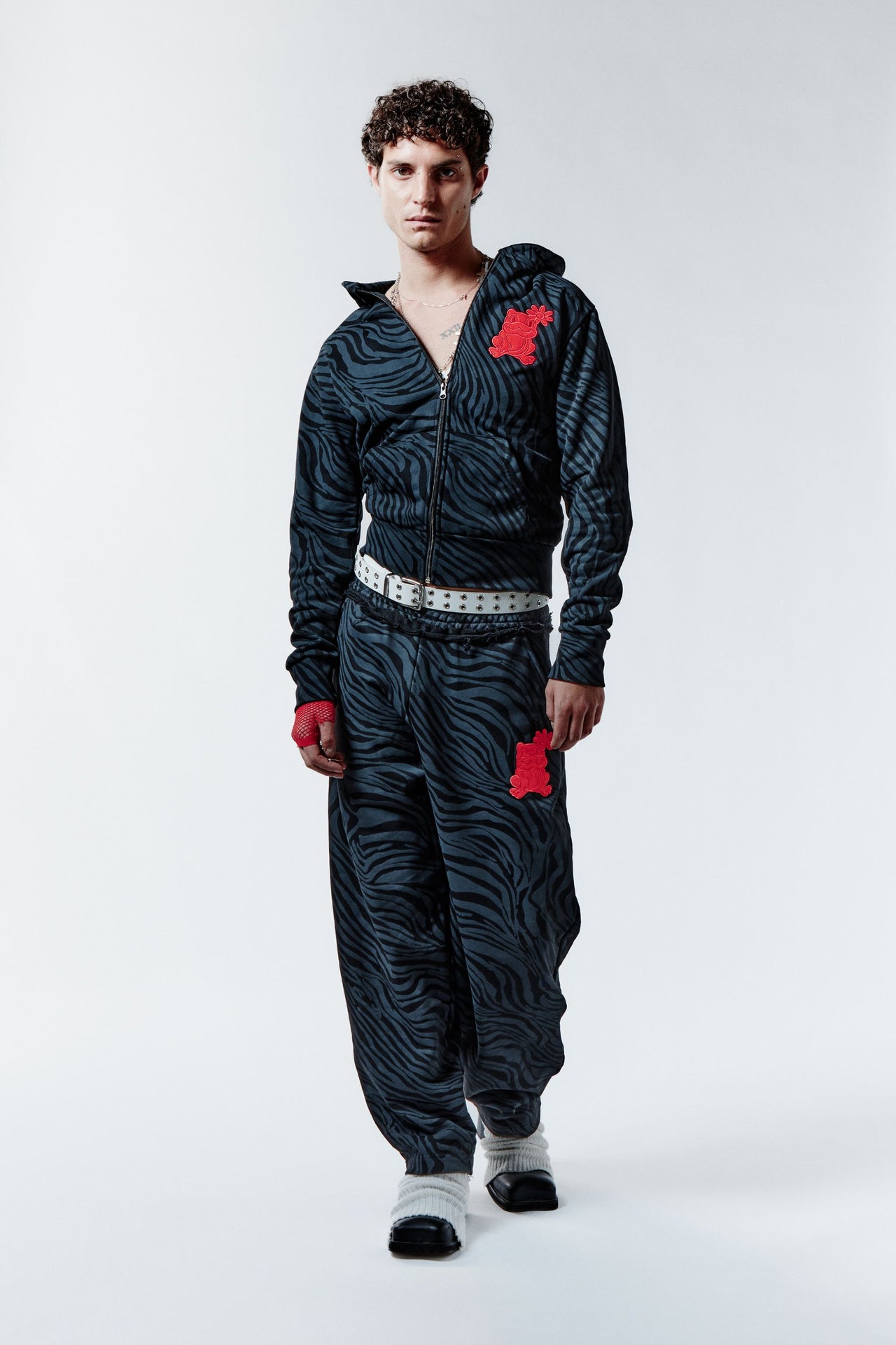 ZEBRA BITE SWEATPANTS - BLACK